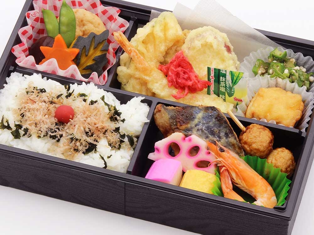 ﾏ202 彩り天ぷらの旬彩弁当